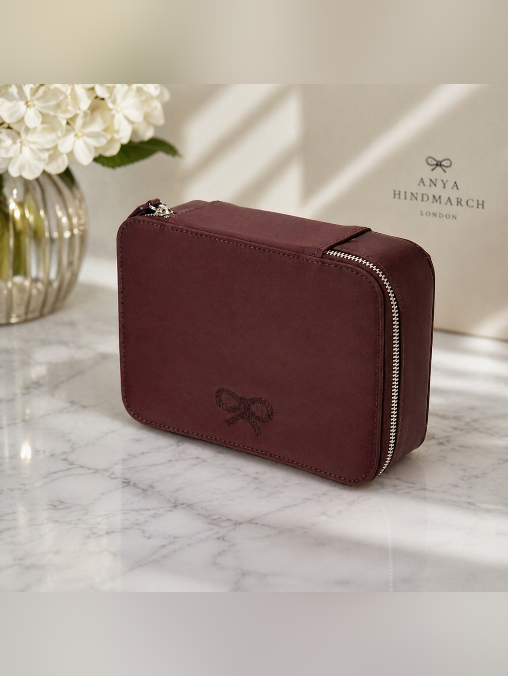 RARE LUXURY! ANYA HINDMARCH COSMETIC BOX!